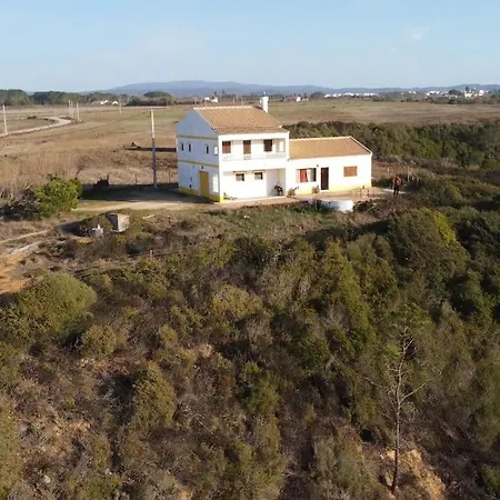 Casa Do Vale Dos Homens *