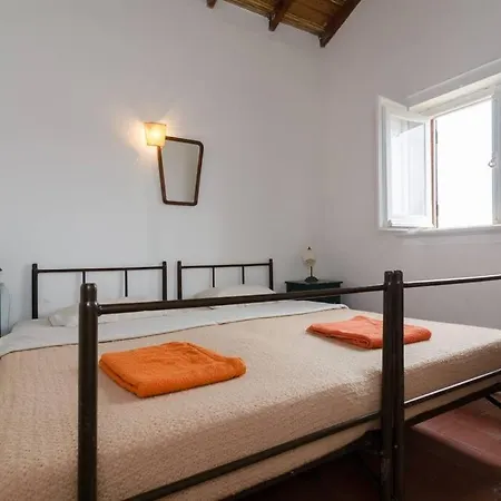 Casa Do Vale Dos Homens Ferienhaus Rogil