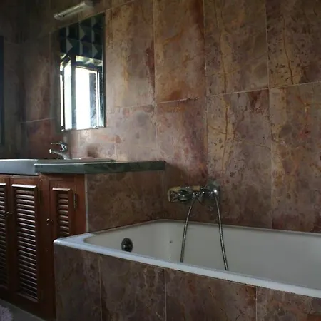 Casa Do Vale Dos Homens Holiday home Rogil